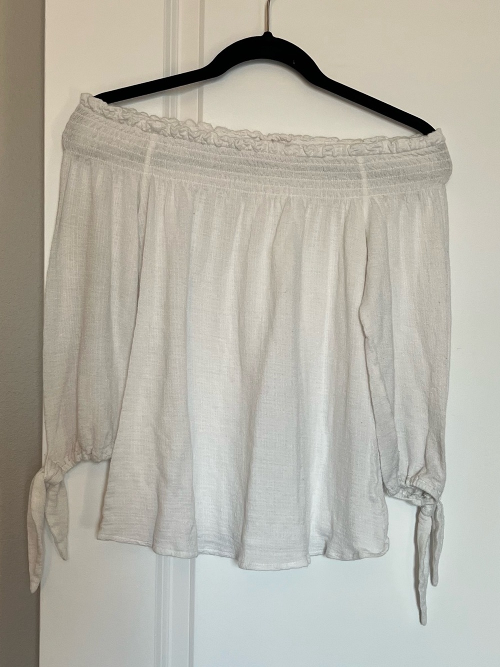 Daytrip White Off-Shoulder Tie-Sleeve Top